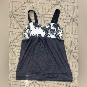 Lululemon Run Back on Track Tank Top  Women Sz 8 Floral Gray White Athletic Y2K
